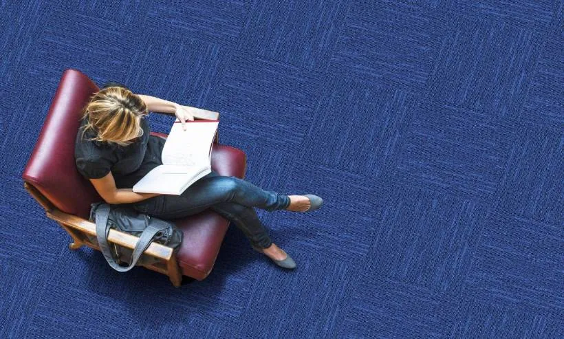 Alfombra modular Encore 758, 100% nylon de 750 g/m², final de colección